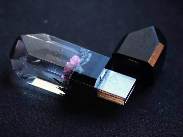 Clé USB faite main au design unique
